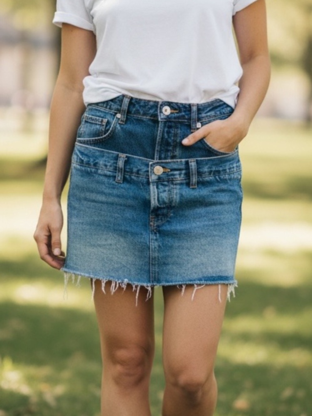 ZARA Blue Denim Mini Skirt Double Waisted Distressed & Frayed Hem size Small